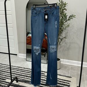 Wide leg high waisted jeans